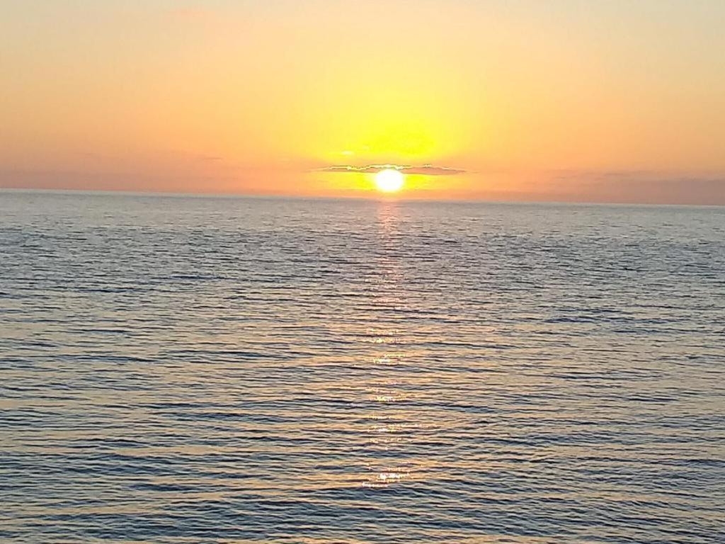 The Sunset Stay Apartments Nassau Esterno foto